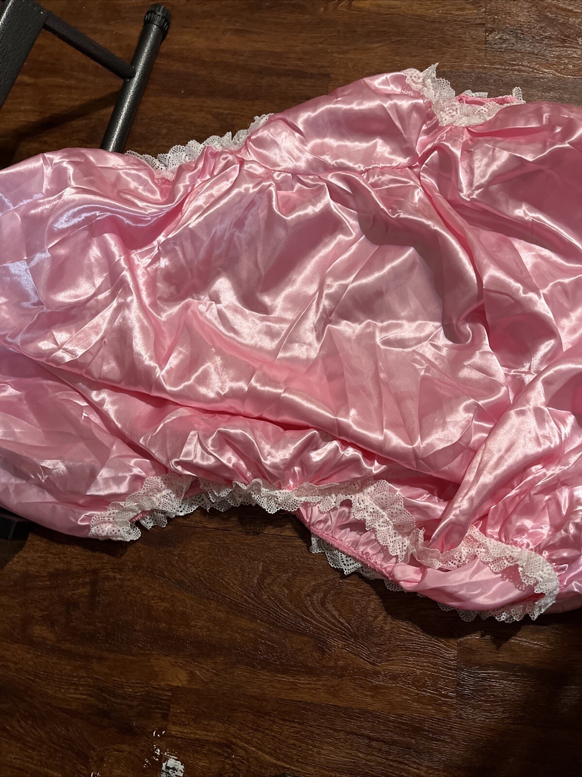 2020 Larkmo Giant Grandma Underwear Prank Gag Funny Joke NEW in Pack
