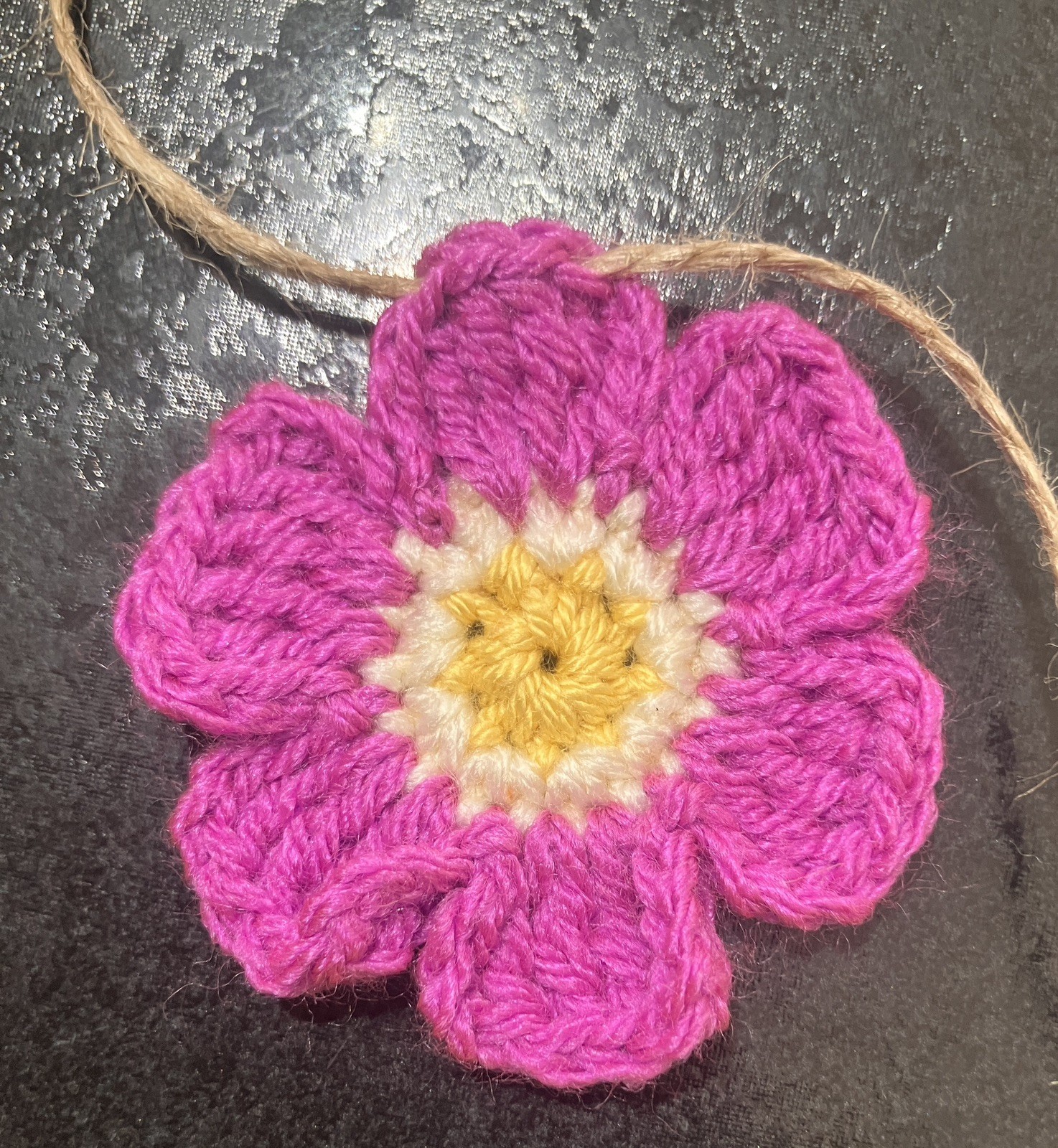 🌸NEW Hand Crochet PRETTY jute 7 Flowers Bunting Window Camper Summer 35” Gift