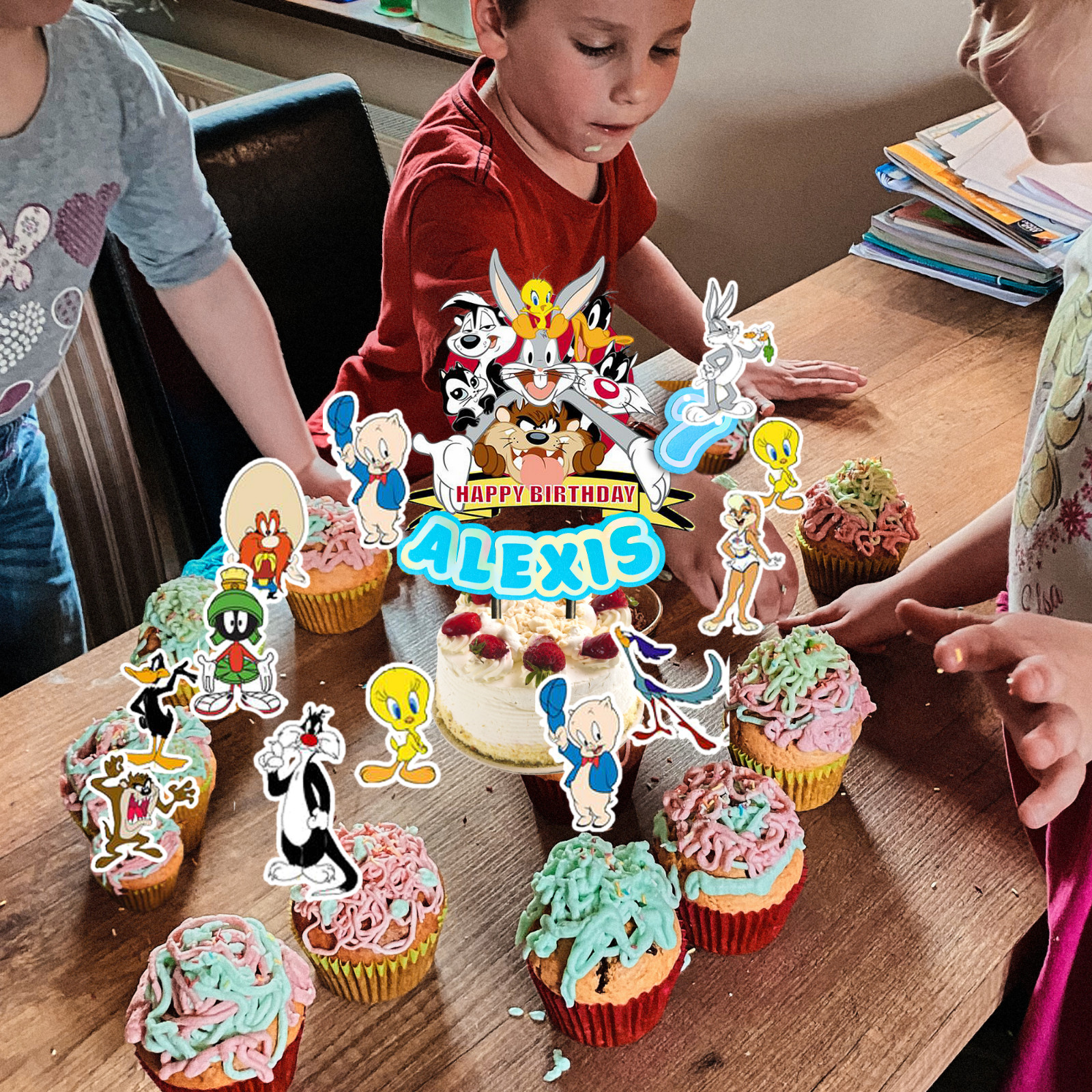 Looney tunes birthday party supplies favor centerpiece decoration event theme