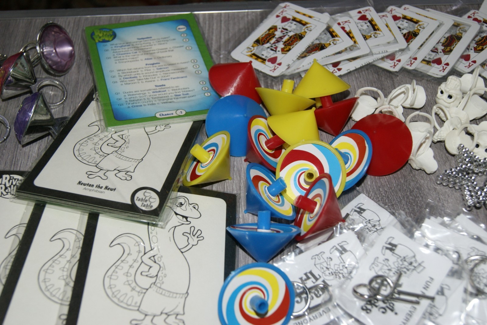 Loot Pinata Party Favours Bag Fillers 200 Fun Toys Boys Girls Unisex Free Post!