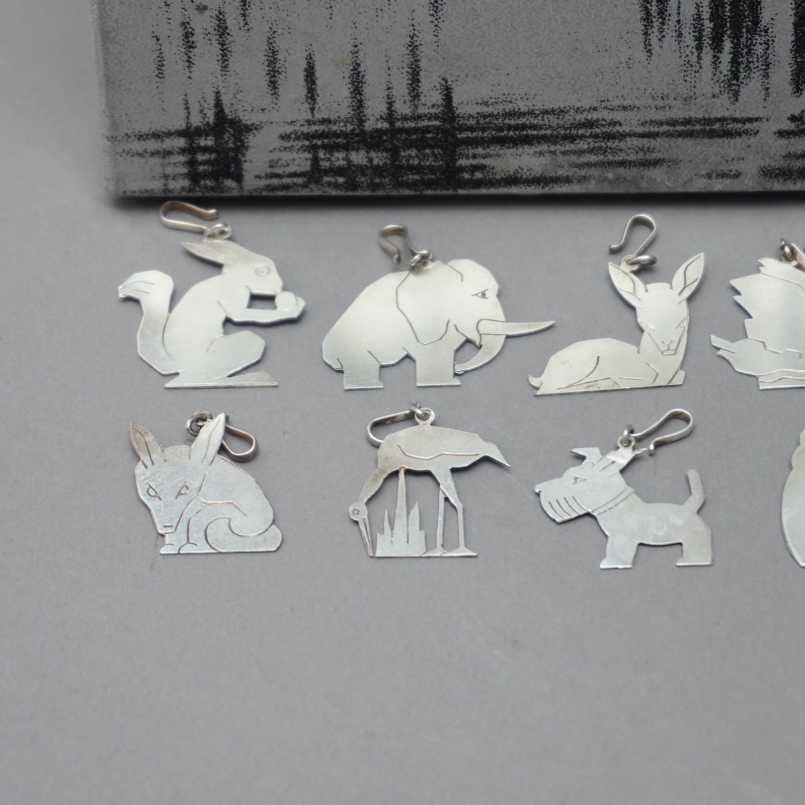 12x Art Deco Glass Markers Party Glass Pendant Animals Made of Metal 1.149Z
