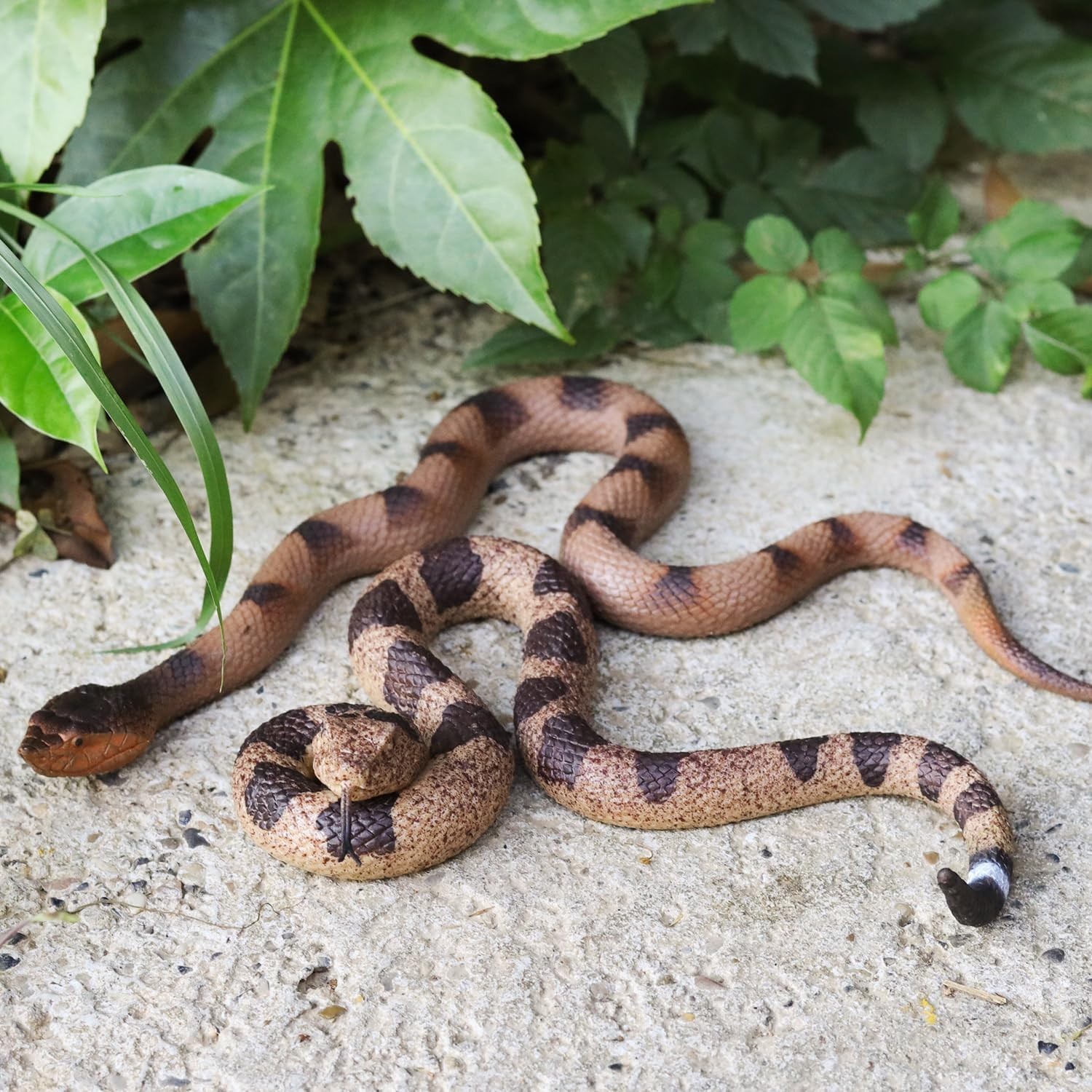 Realistic Fake Snake Toys 2PCS Rubber Rattlesnake Prank Garden Decor Props