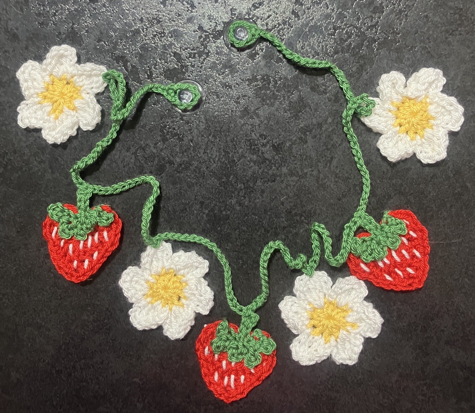 🌸 🍓CUTE Crochet Daisy Strawberry Bunting Camper Window Birthday SUMMER Gift