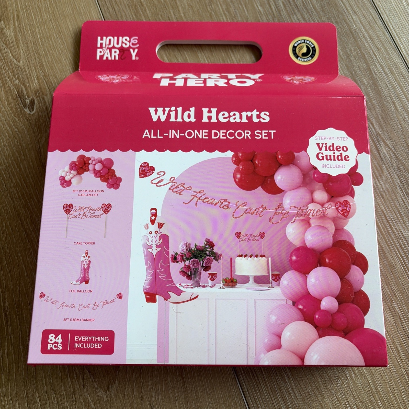 House Party Hero Wild Hearts Decor Balloon Garland 84 pcs Cowgirl Party