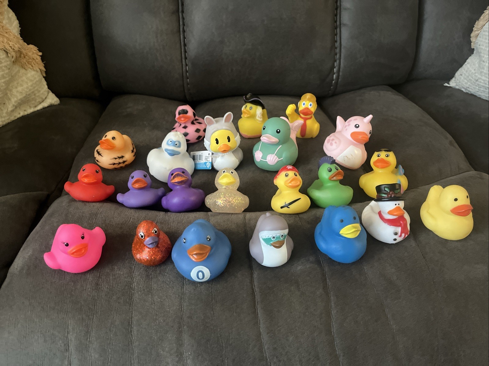 Lot of 22 Rubber Ducks Duckies Jeep Themed
