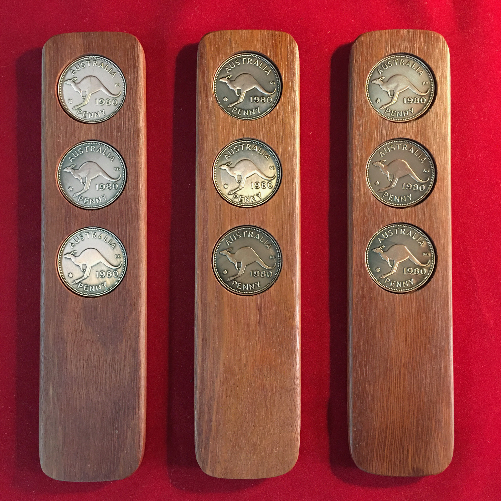 2005 20th Birthday Gift Present Hardwood Two-Up Game 2005 Australian Pennies