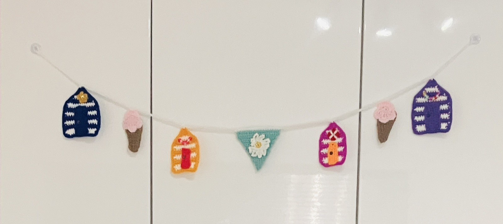 NEW Beach huts ice cream Hand Crochet Bunting Window camper summer Gift