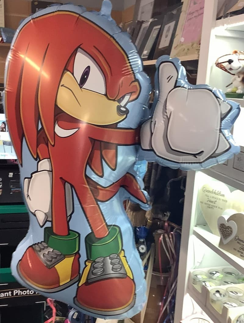 Sonic The Hedgehog 30″ Knuckles Foil Balloon (1 count)