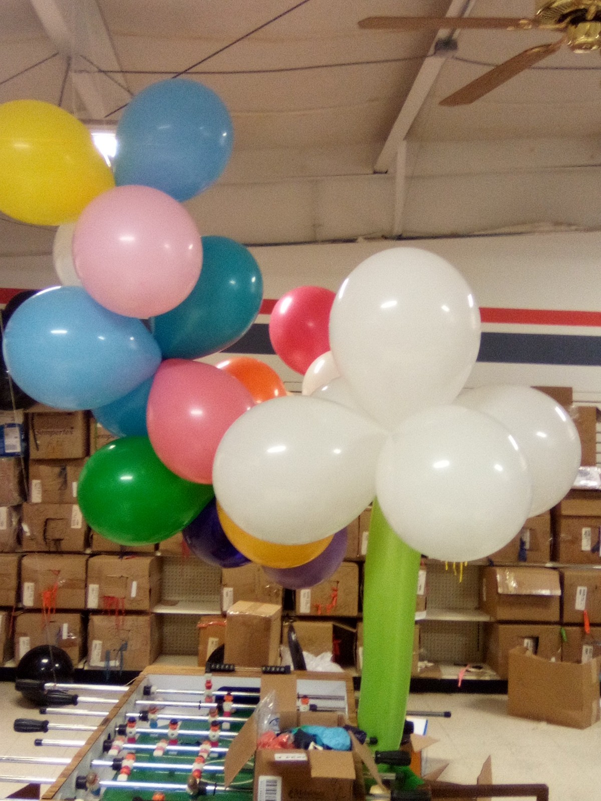 Bulk / Latex 16″ 2nd’s ( 1,728 In Box ) Slight Color Run. $219.99 See Pitchers